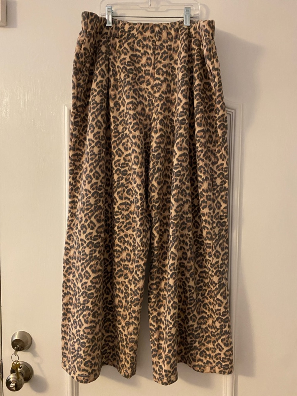 Leopard Print Wide-Leg Pants - Tan/Black